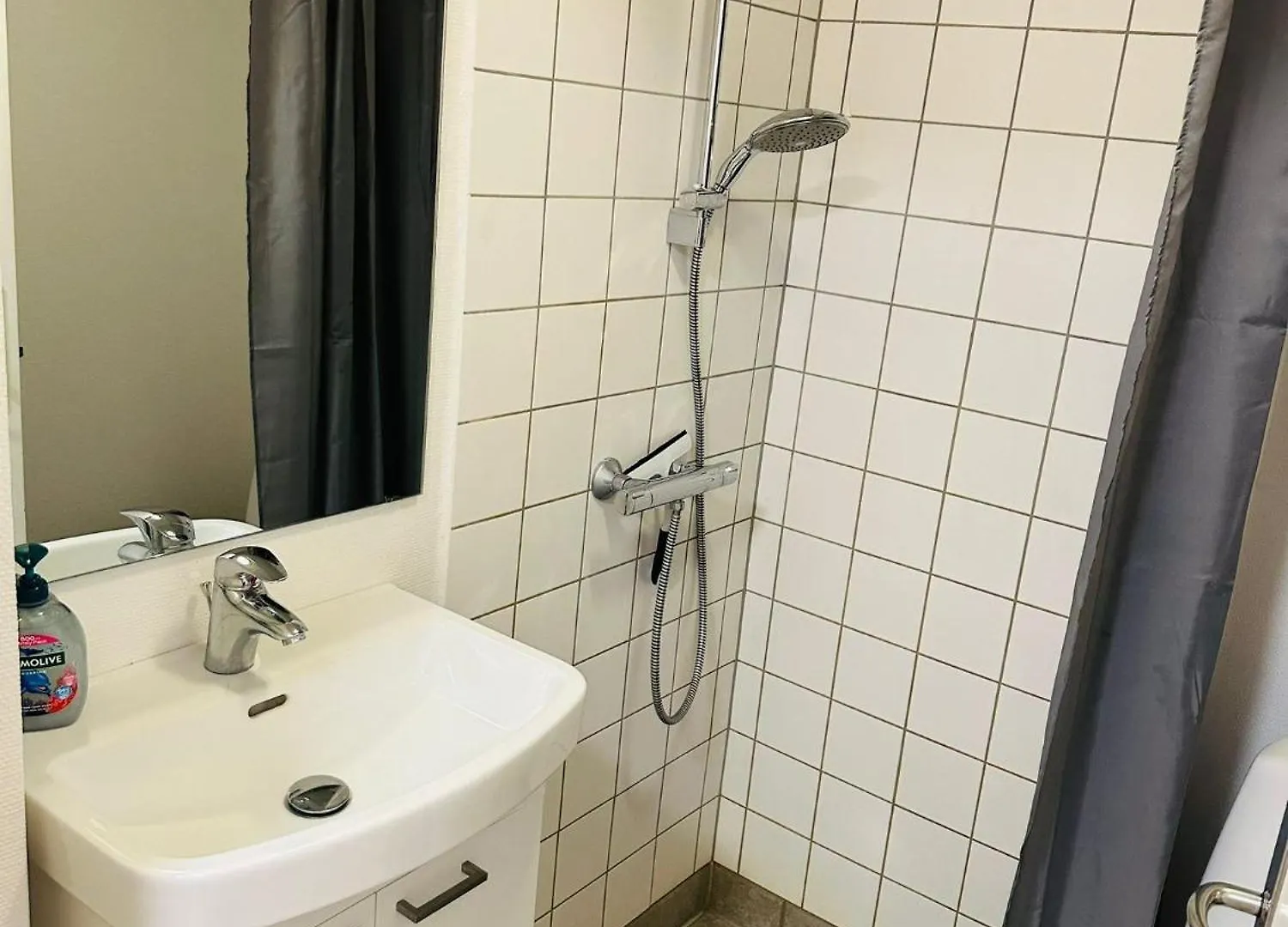 5 Minute Walk To Lego House - N3 - Studio Room With Private Bathroom Billund Apartment