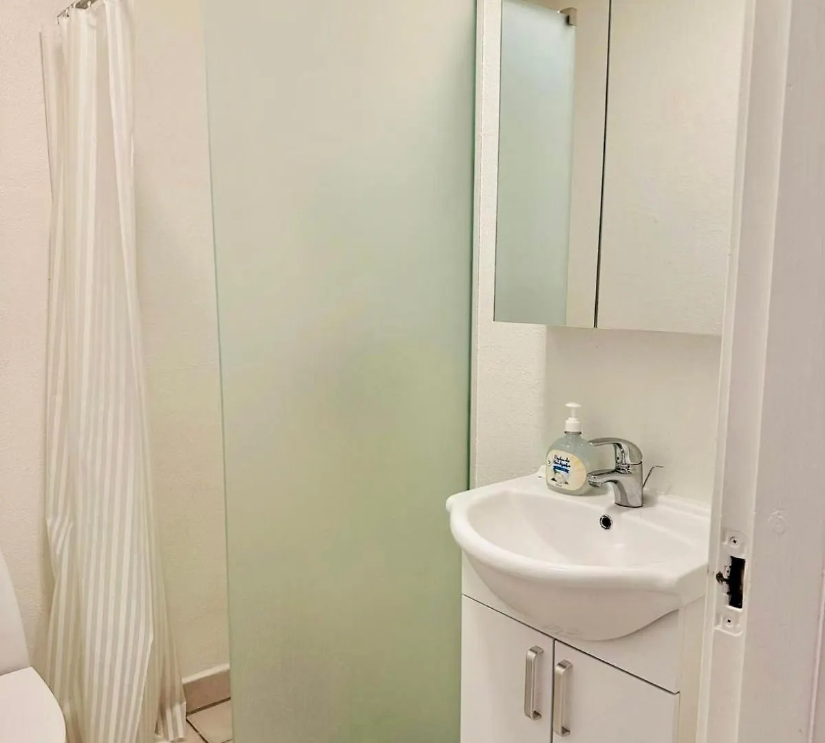 Apartment 5 Minute Walk To Lego House - N3 - Studio Room With Private Bathroom Billund Denmark